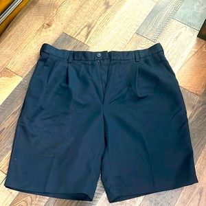 Mens Roundtree & Yorke dress shorts. W40 x L11